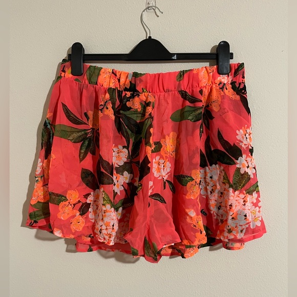 Show Me Your MuMu Pants - Show Me Your MuMu Carlos Swing Shorts